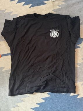 Pearl Jam ten club shirt